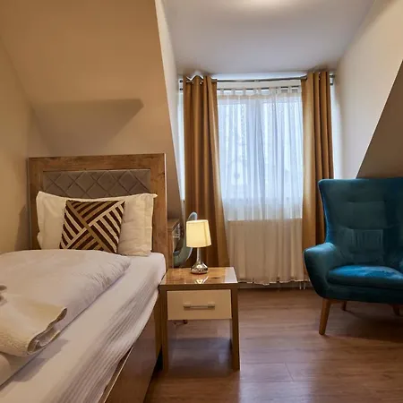 Hotel Isha