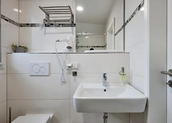 Hotel Isha